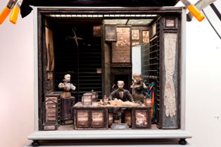 クエイ兄弟『ストリート・オブ・クロコダイル』より《仕立て屋の店内》 1986年　photo: Robert Barker