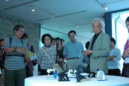 渡辺豊重氏によるアーティストトーク